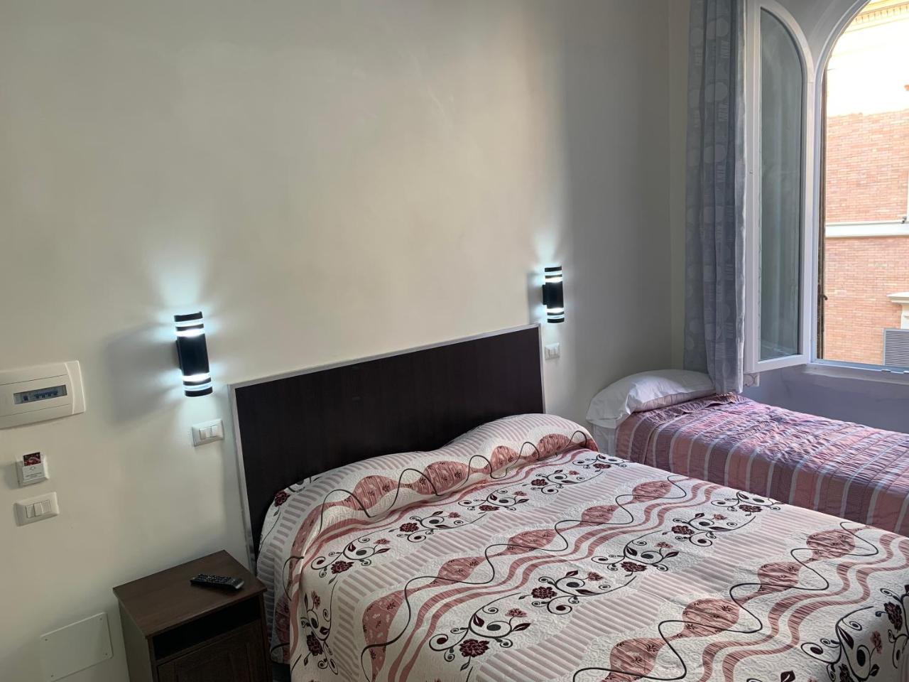 Serena House โรม ภายนอก รูปภาพ