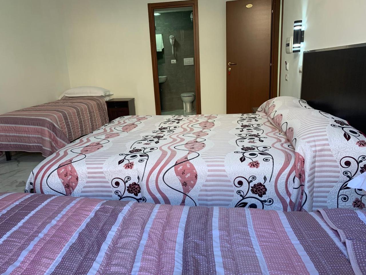 Serena House โรม ภายนอก รูปภาพ