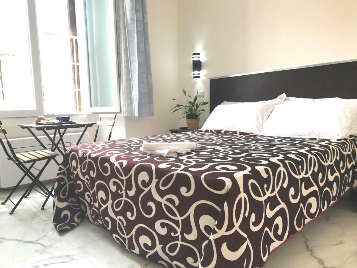 Serena House โรม ภายนอก รูปภาพ